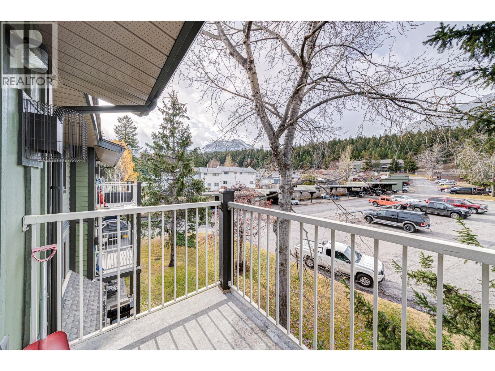 1802 Alpine Drive Unit# 306A, Elkford, BC - Outdoor With Balcony