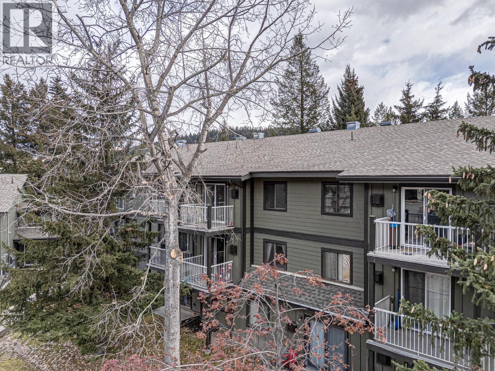 1802 Alpine Drive Unit# 306A, Elkford, BC - Outdoor With Balcony