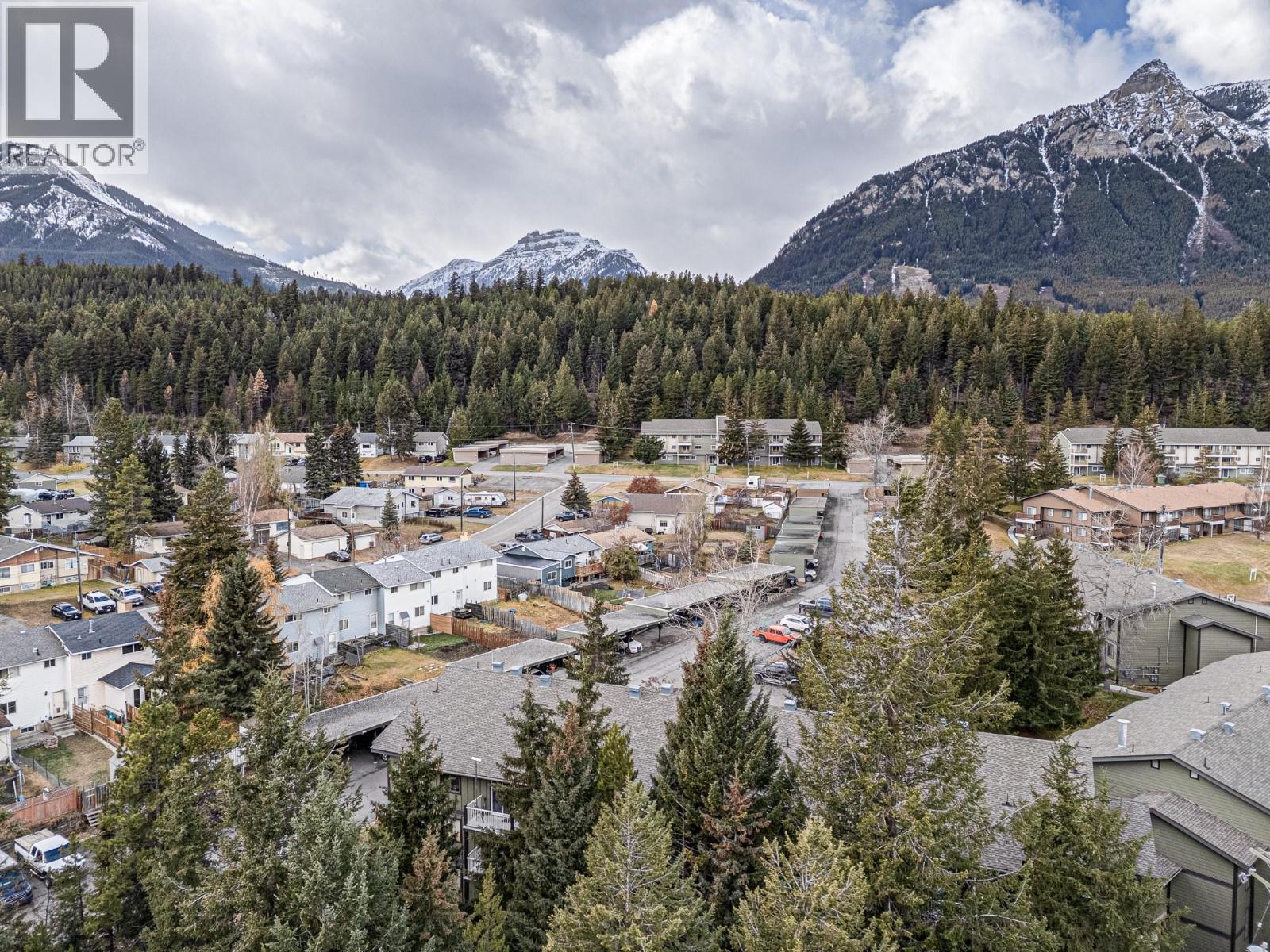 1802 Alpine Drive Unit# 306A, Elkford, BC - Outdoor With View