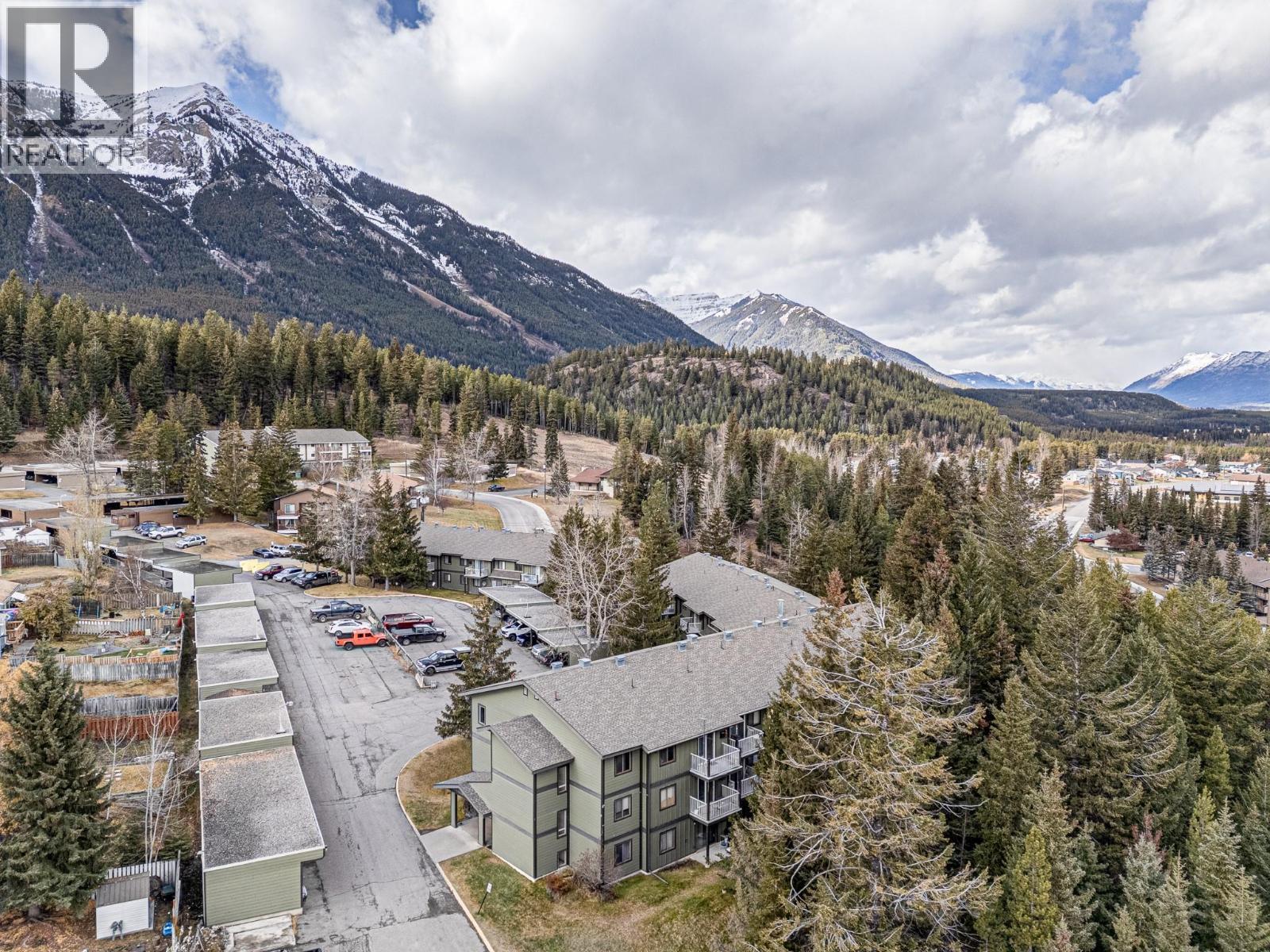 1802 Alpine Drive Unit# 306A, Elkford, BC - Outdoor With View