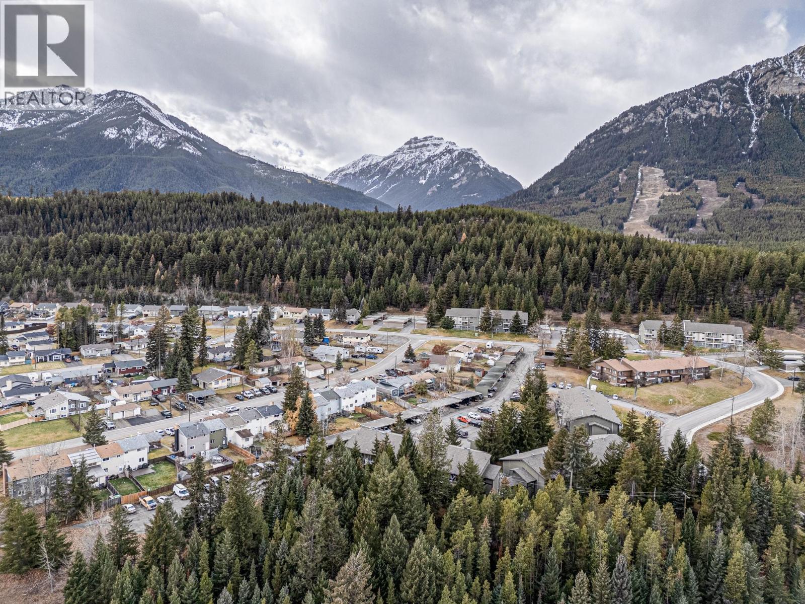 1802 Alpine Drive Unit# 306A, Elkford, BC - Outdoor With View