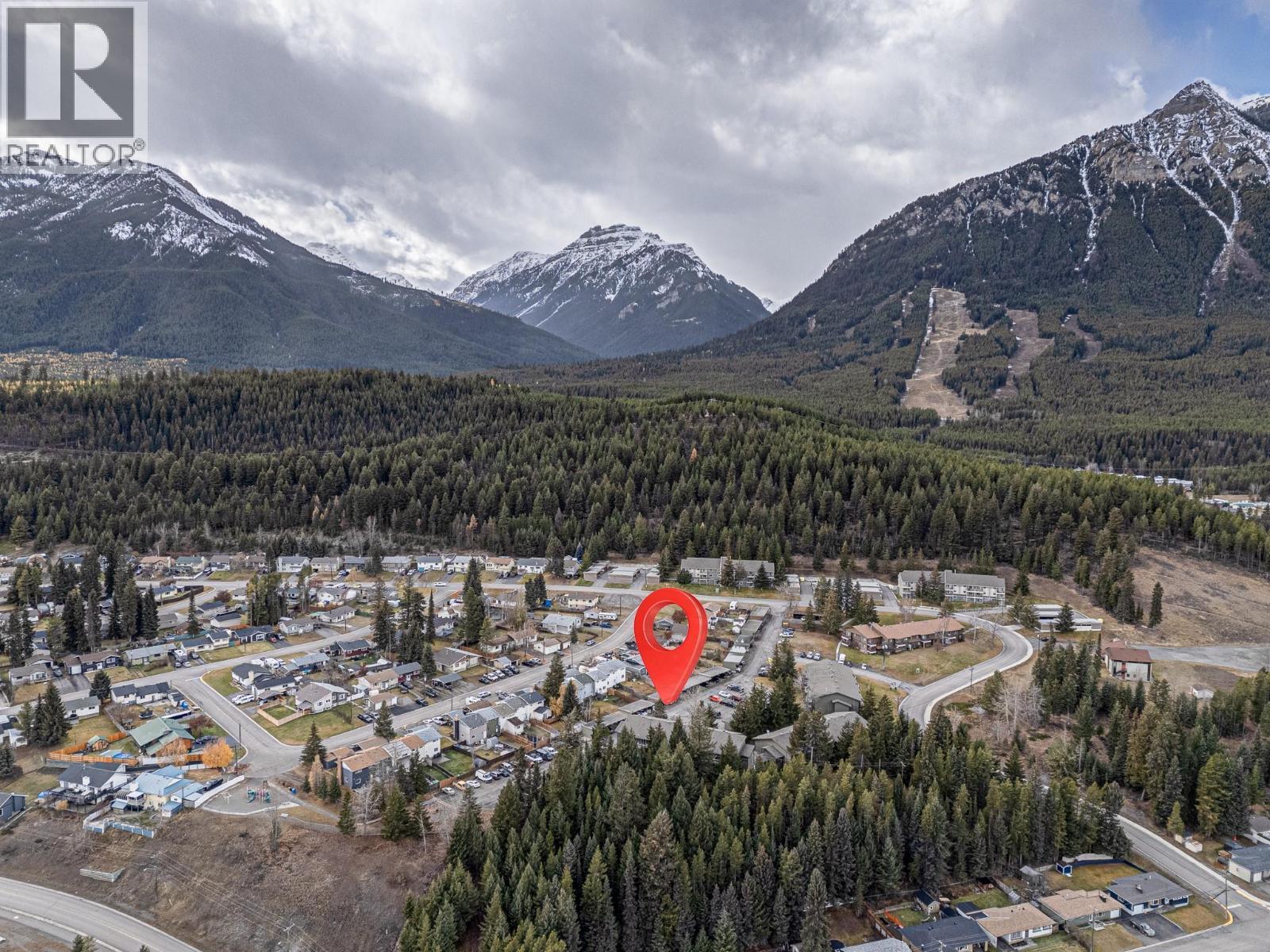 1802 Alpine Drive Unit# 306A, Elkford, BC - Outdoor With View