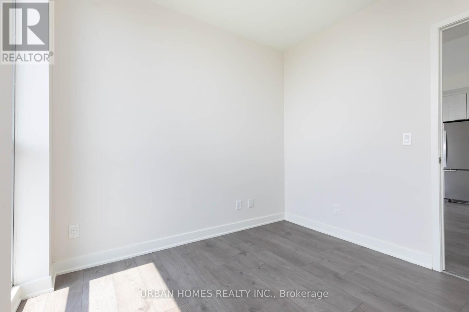 2711 - 2 Sonic Way, Toronto, ON - Indoor Photo Showing Other Room