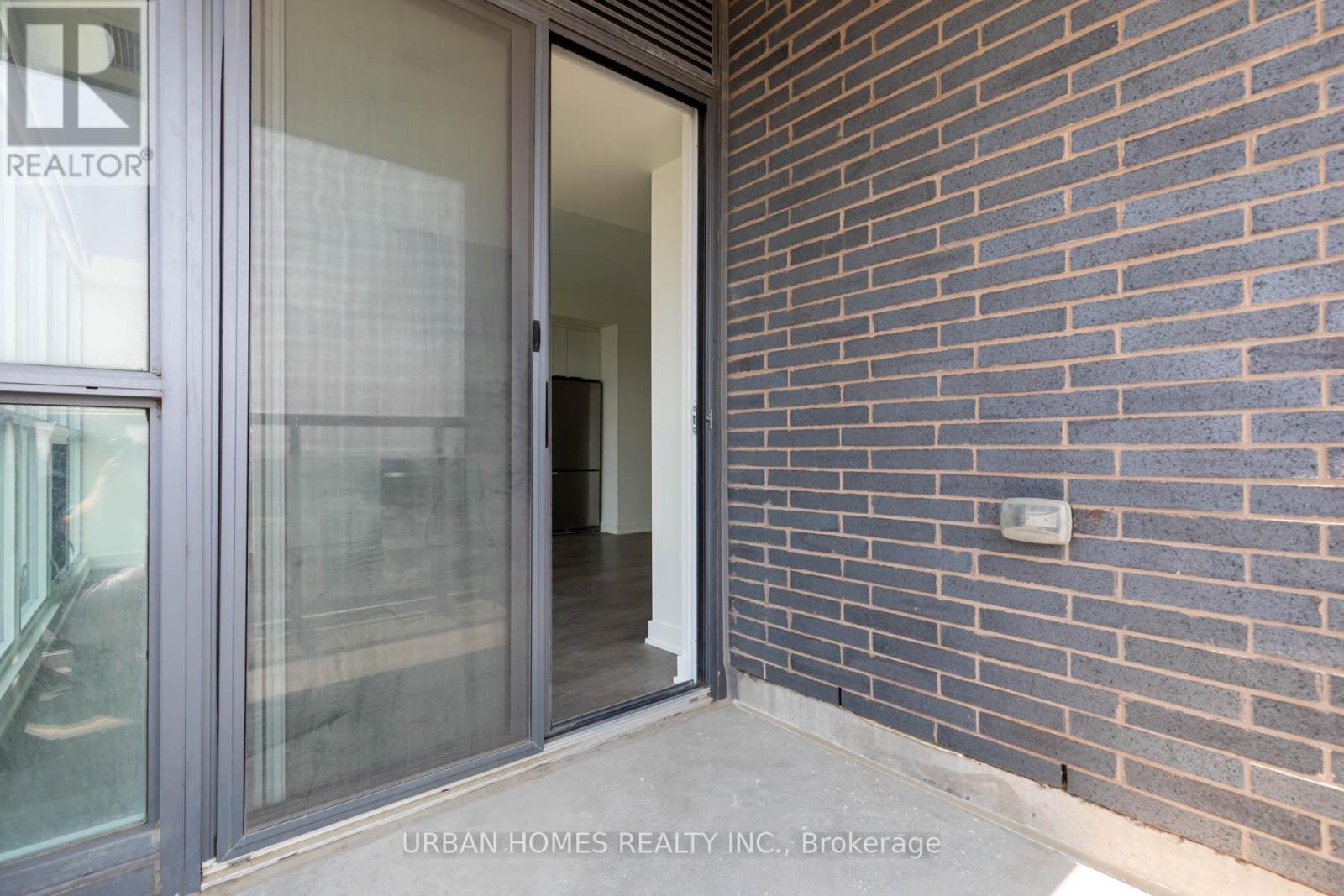 2711 - 2 Sonic Way, Toronto, ON - Outdoor With Exterior