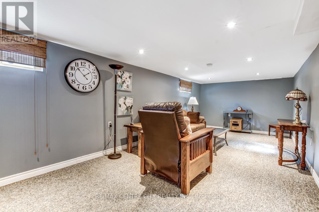 145 Hughes Street, St. Thomas, ON - Indoor