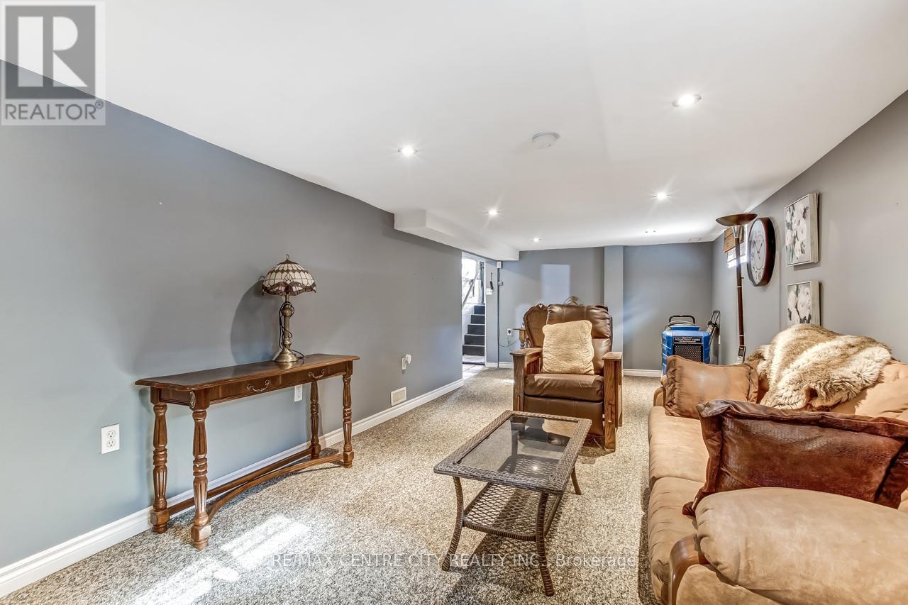 145 Hughes Street, St. Thomas, ON - Indoor