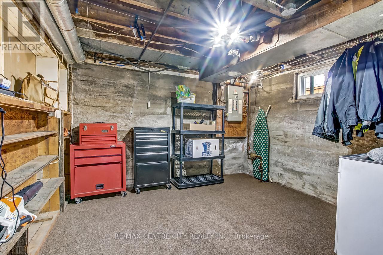 145 Hughes Street, St. Thomas, ON - Indoor Photo Showing Other Room