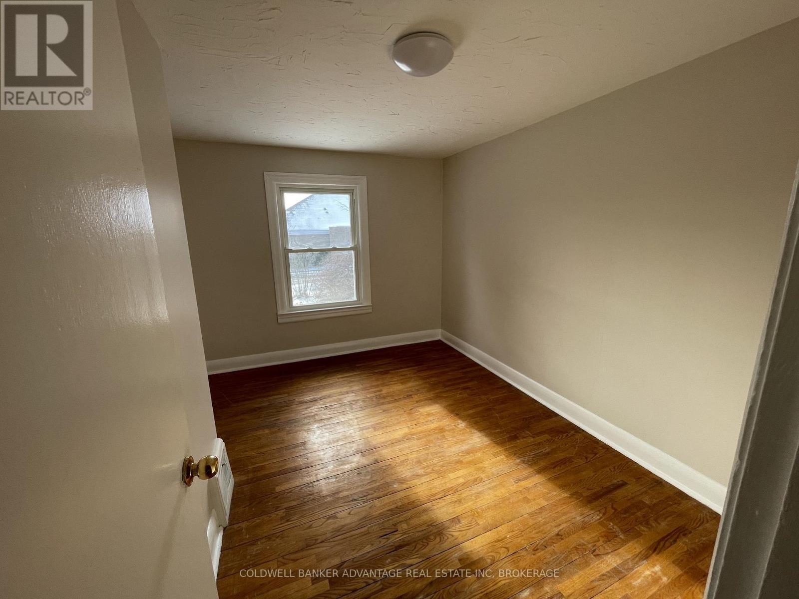 565 Fitch Street, Welland (West Welland), ON - Indoor Photo Showing Other Room