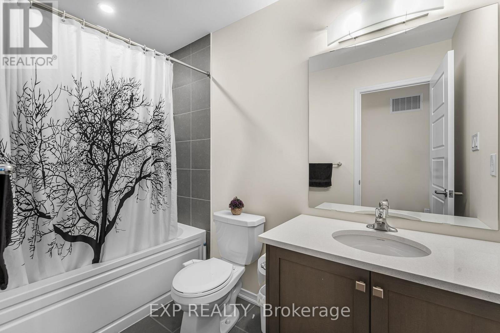 22 - 8317 Mulberry Drive, Niagara Falls, ON