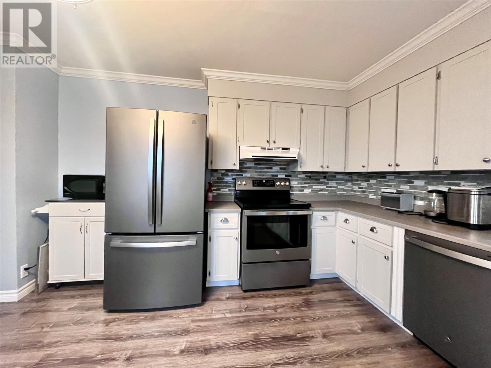 1 Brookview Place, Grand Bank, NL - Indoor Photo Showing Kitchen