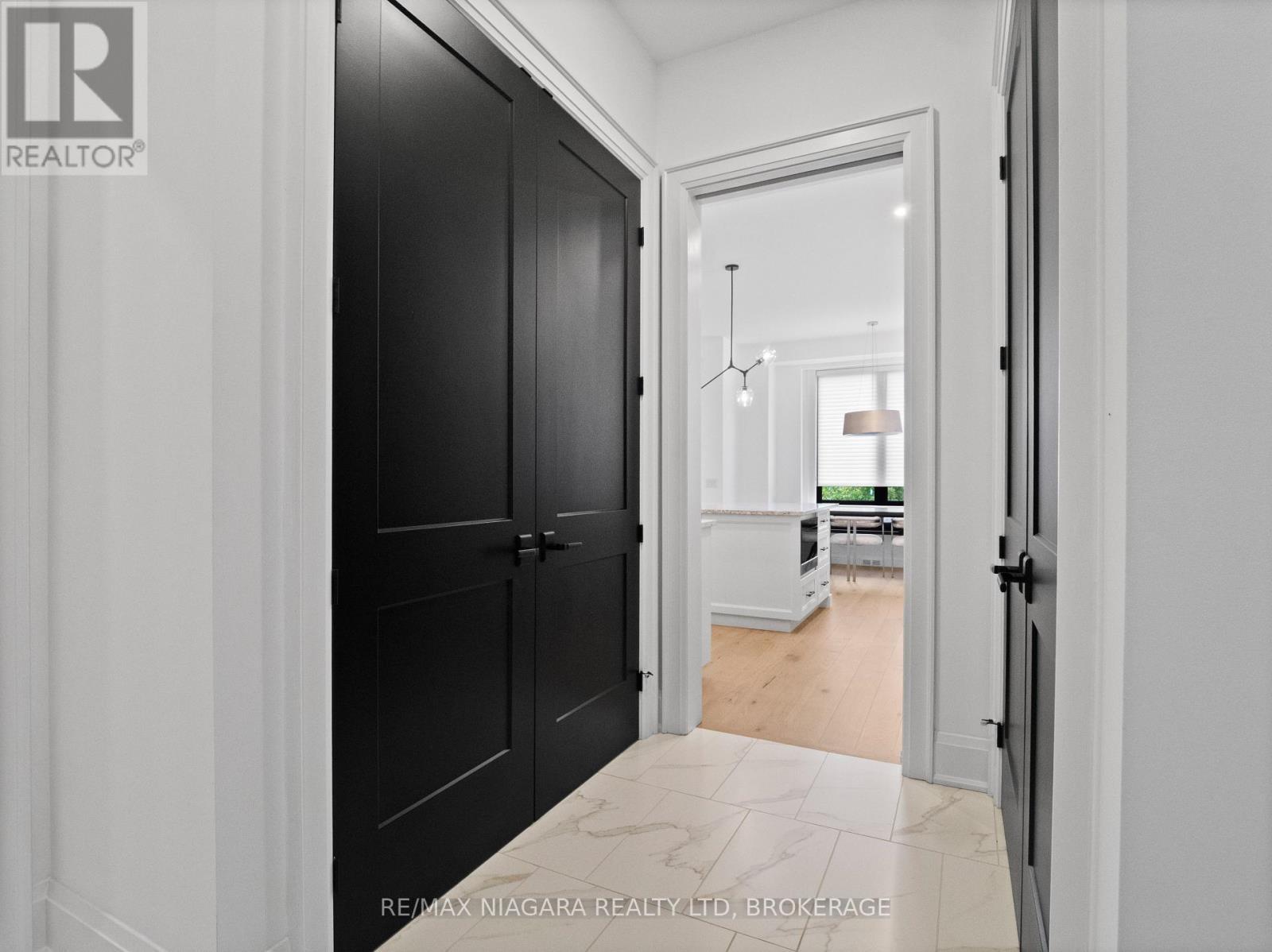 2317 Terravita Drive, Niagara Falls (Stamford), ON - Indoor Photo Showing Other Room