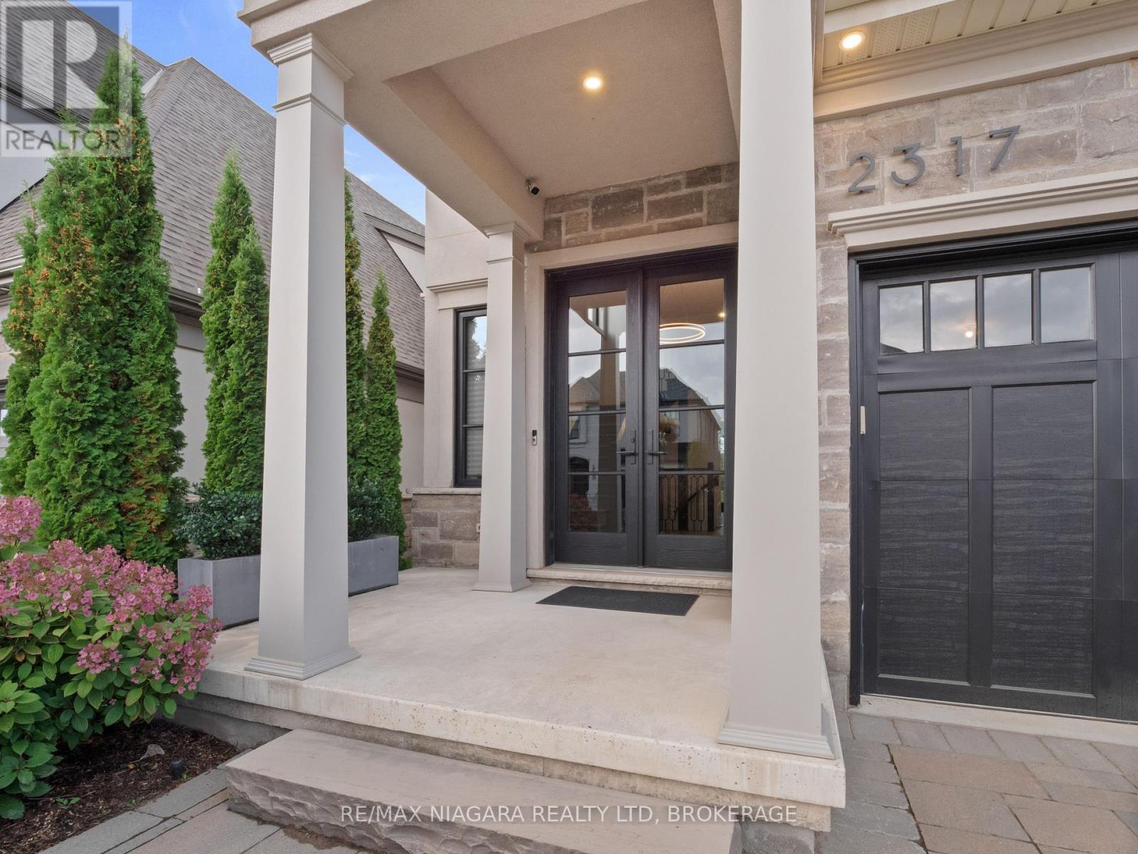 2317 Terravita Drive, Niagara Falls (Stamford), ON - Outdoor