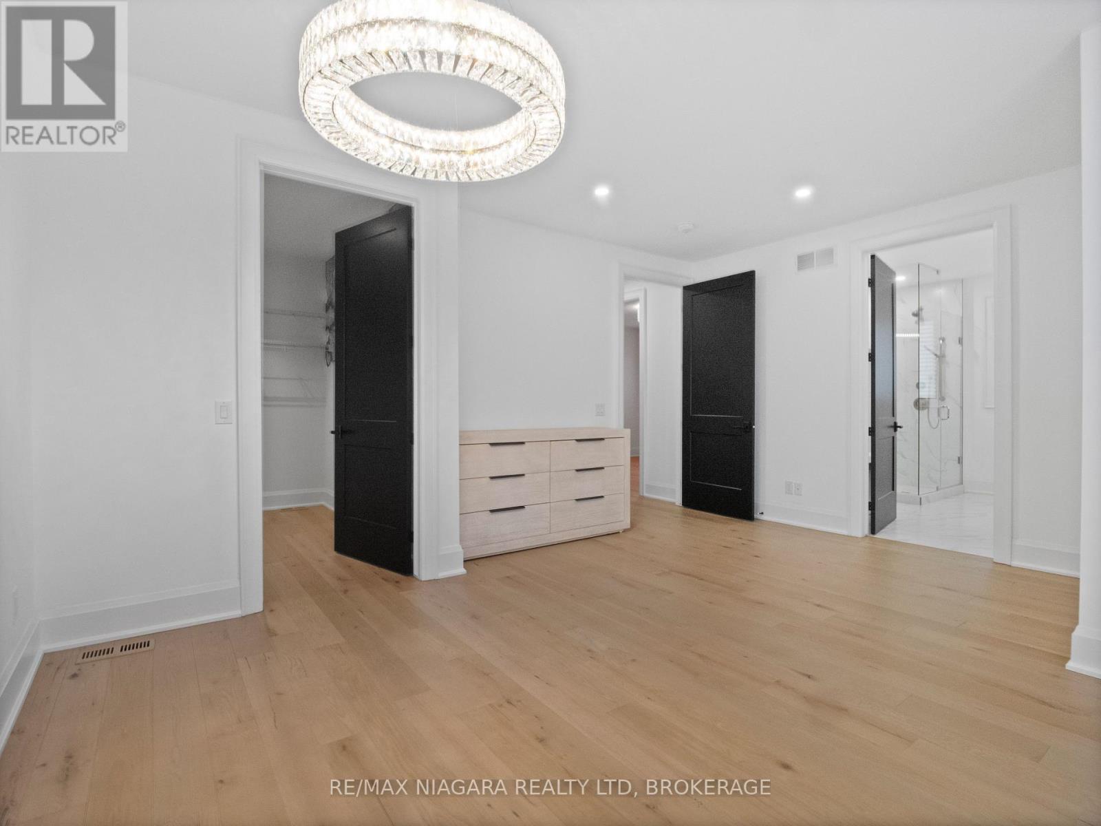 Primary - 2317 Terravita Drive, Niagara Falls (Stamford), ON - Indoor Photo Showing Other Room