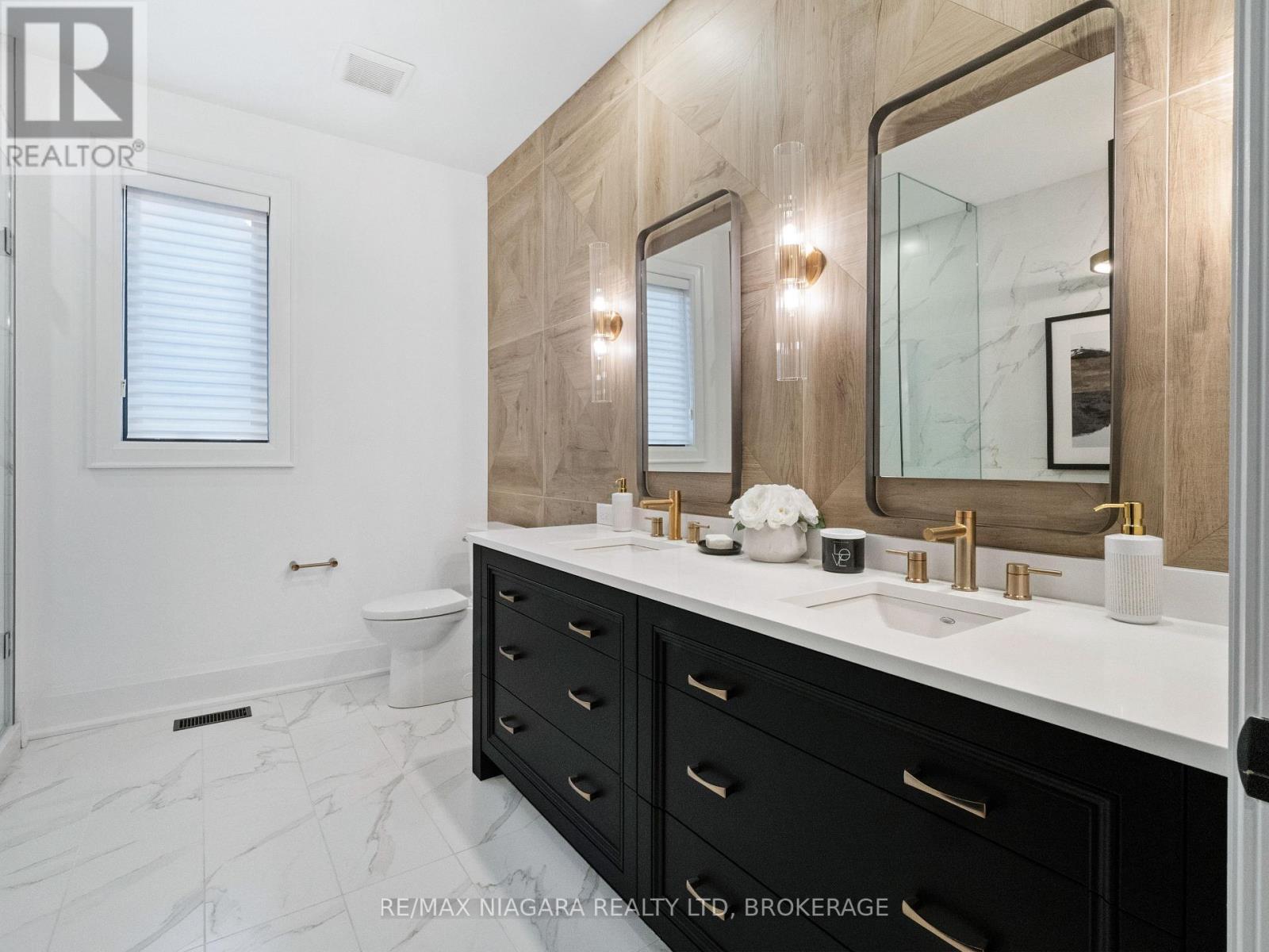 Primary Ensuite - 2317 Terravita Drive, Niagara Falls (Stamford), ON - Indoor Photo Showing Bathroom