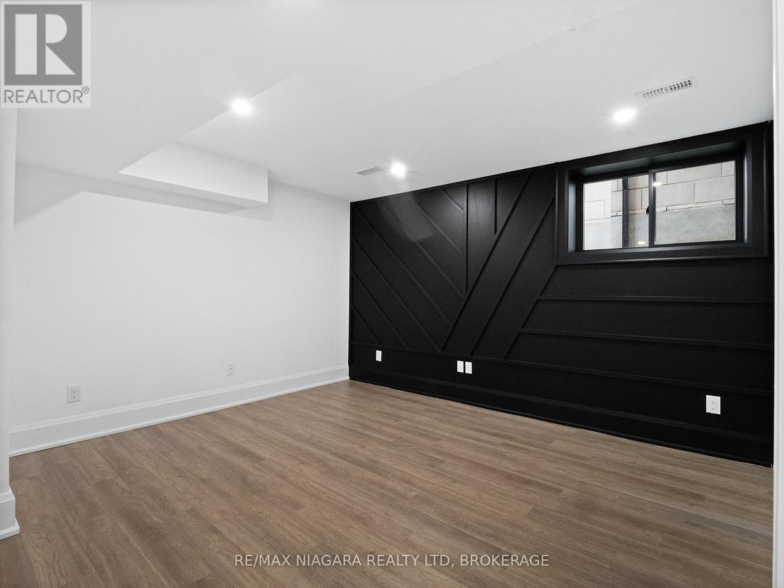 2317 Terravita Drive, Niagara Falls (Stamford), ON - Indoor Photo Showing Other Room