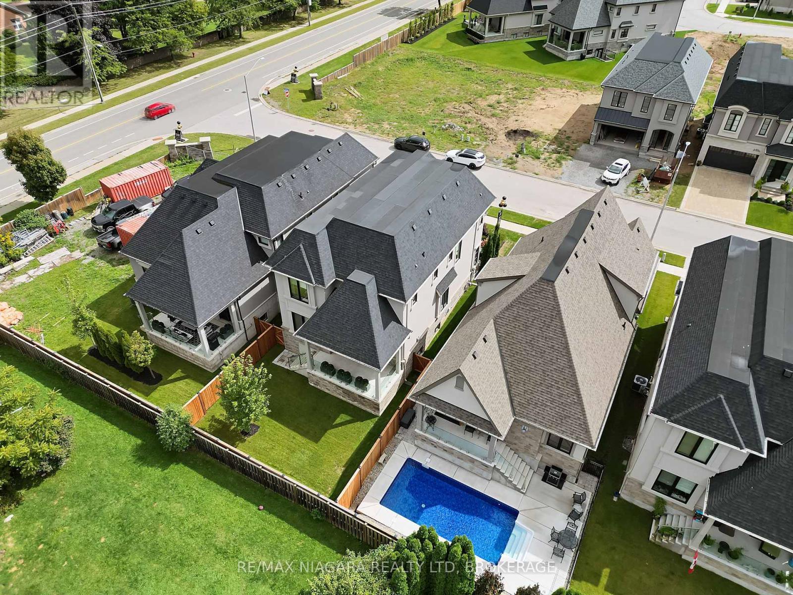 2317 Terravita Drive, Niagara Falls (Stamford), ON - Outdoor With View