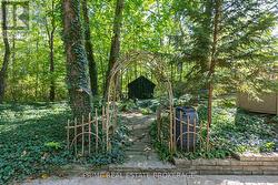 Spacious Mennonite built garden shed -