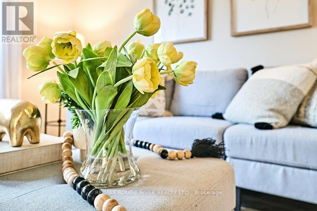 79 - 120 Nonquon Road, Oshawa (Centennial), ON - Indoor Photo Showing Bedroom