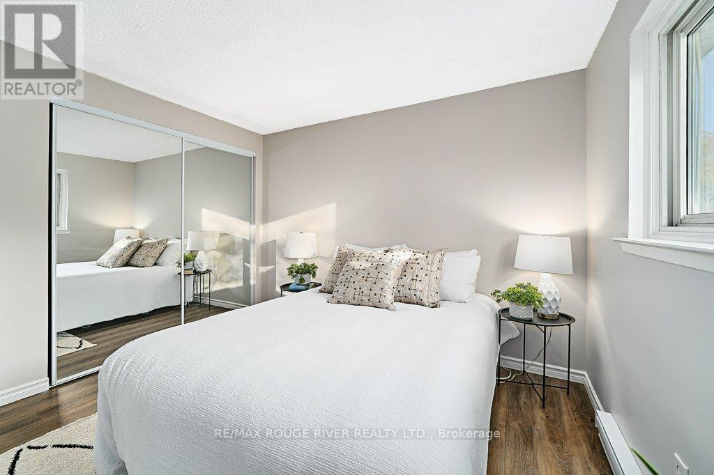 79 - 120 Nonquon Road, Oshawa (Centennial), ON - Indoor Photo Showing Bedroom