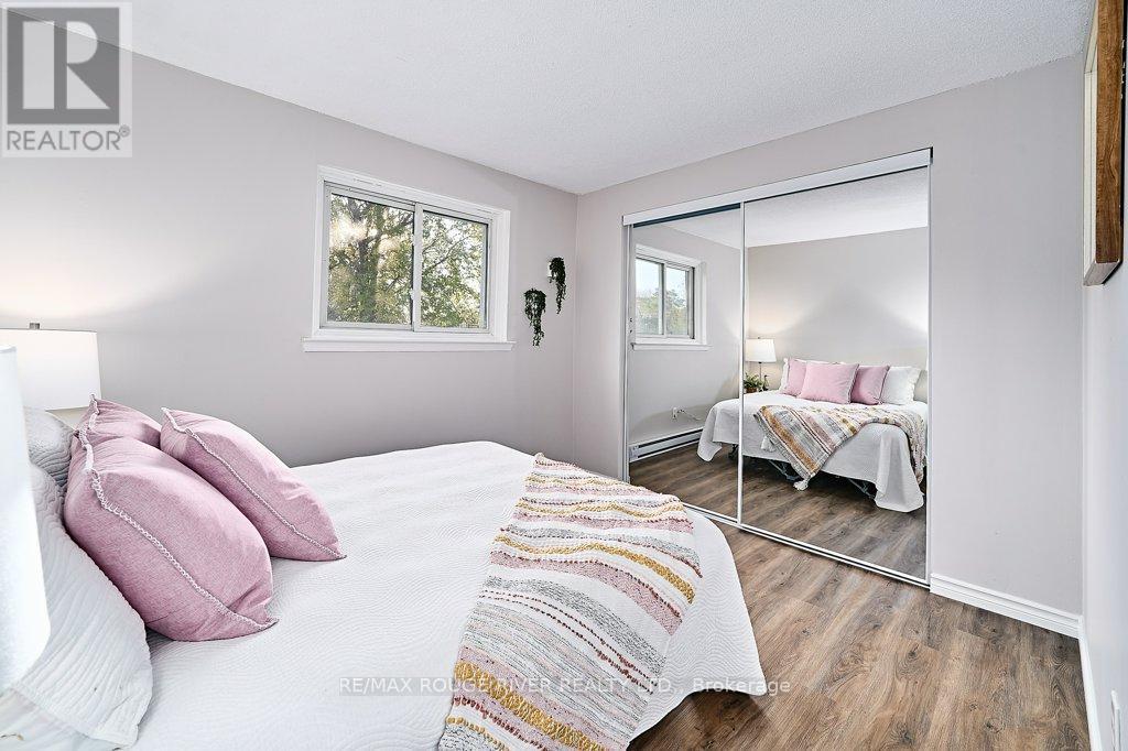 79 - 120 Nonquon Road, Oshawa (Centennial), ON - Indoor Photo Showing Bedroom