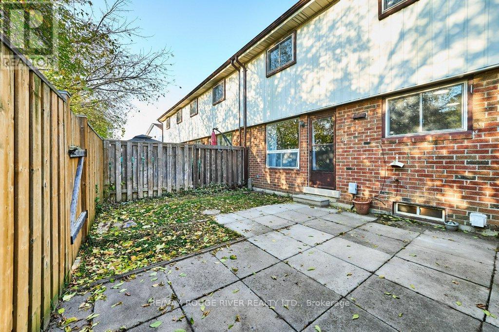 79 - 120 Nonquon Road, Oshawa (Centennial), ON - Outdoor