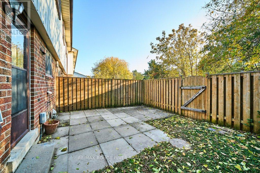 79 - 120 Nonquon Road, Oshawa (Centennial), ON - Outdoor