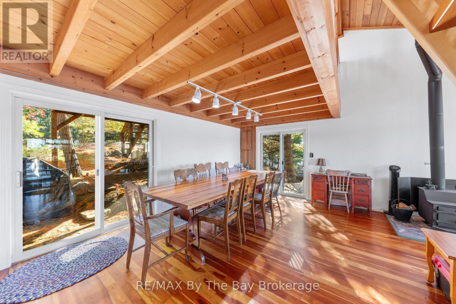 2 Island 2890, Georgian Bay (Gibson), ON - Indoor Photo Showing Dining Room