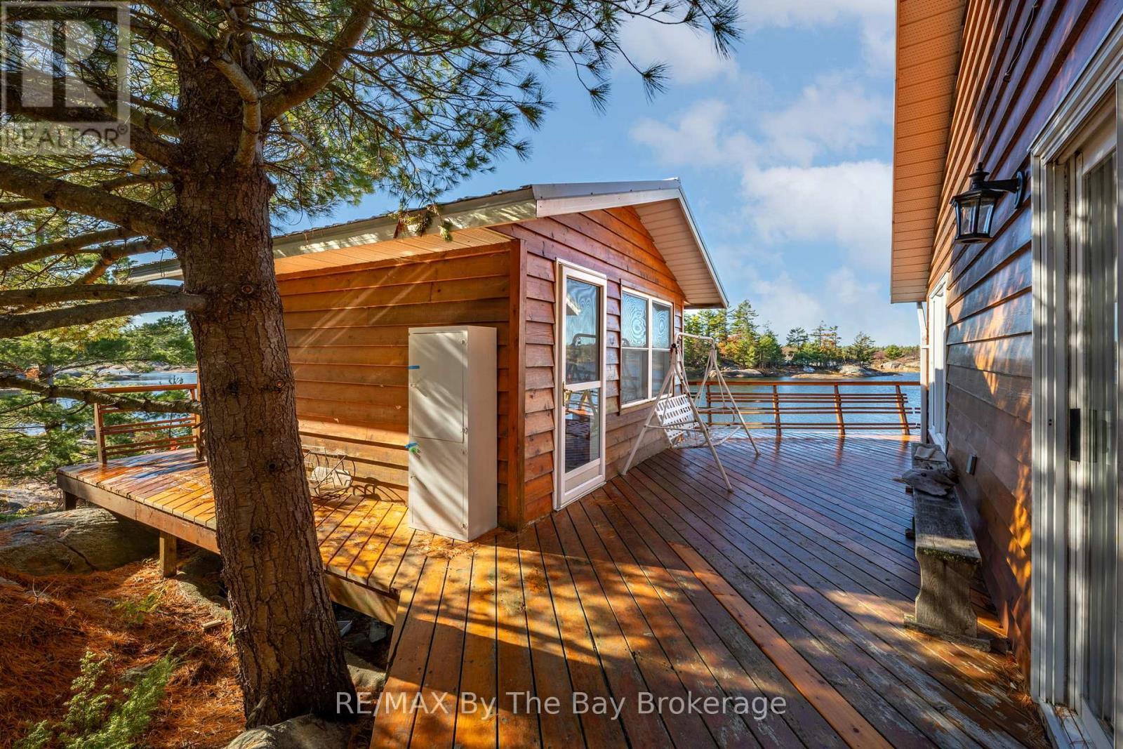 2 Island 2890, Georgian Bay (Gibson), ON - Outdoor