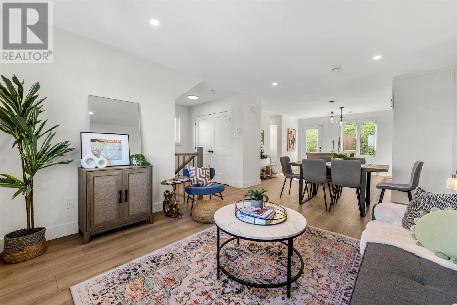 60 Trenton Drive, Paradise, NL - Indoor Photo Showing Living Room