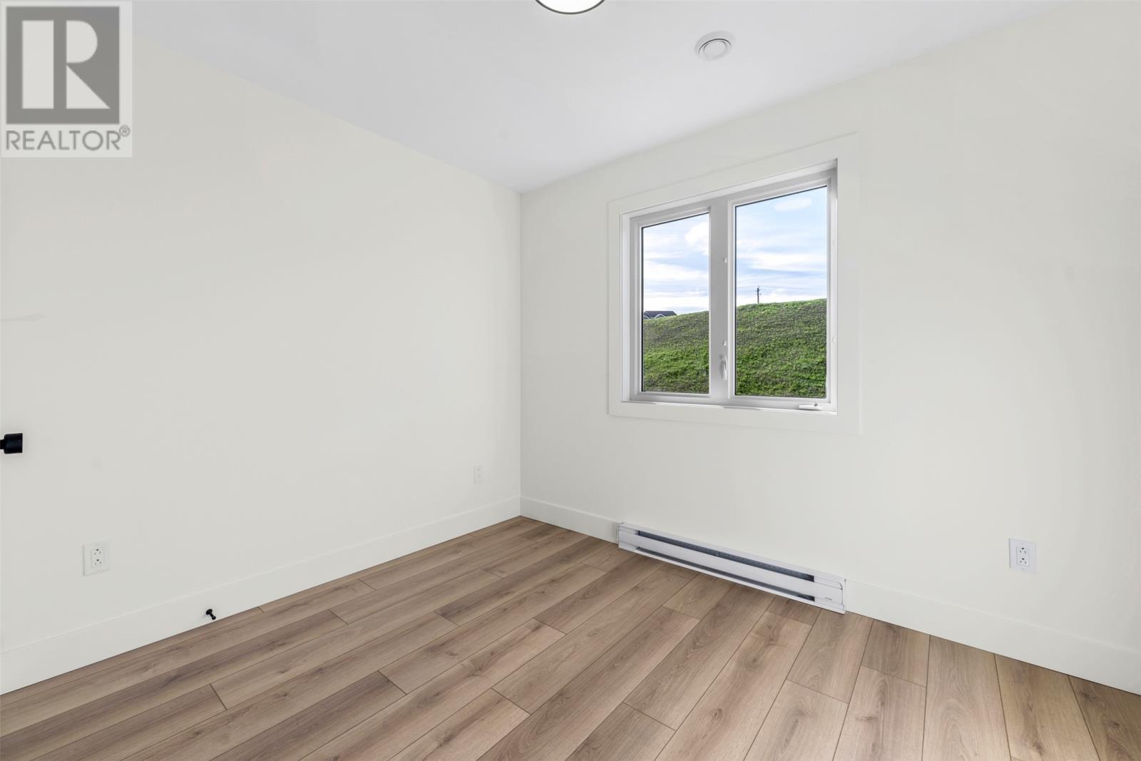 60 Trenton Drive, Paradise, NL - Indoor Photo Showing Other Room