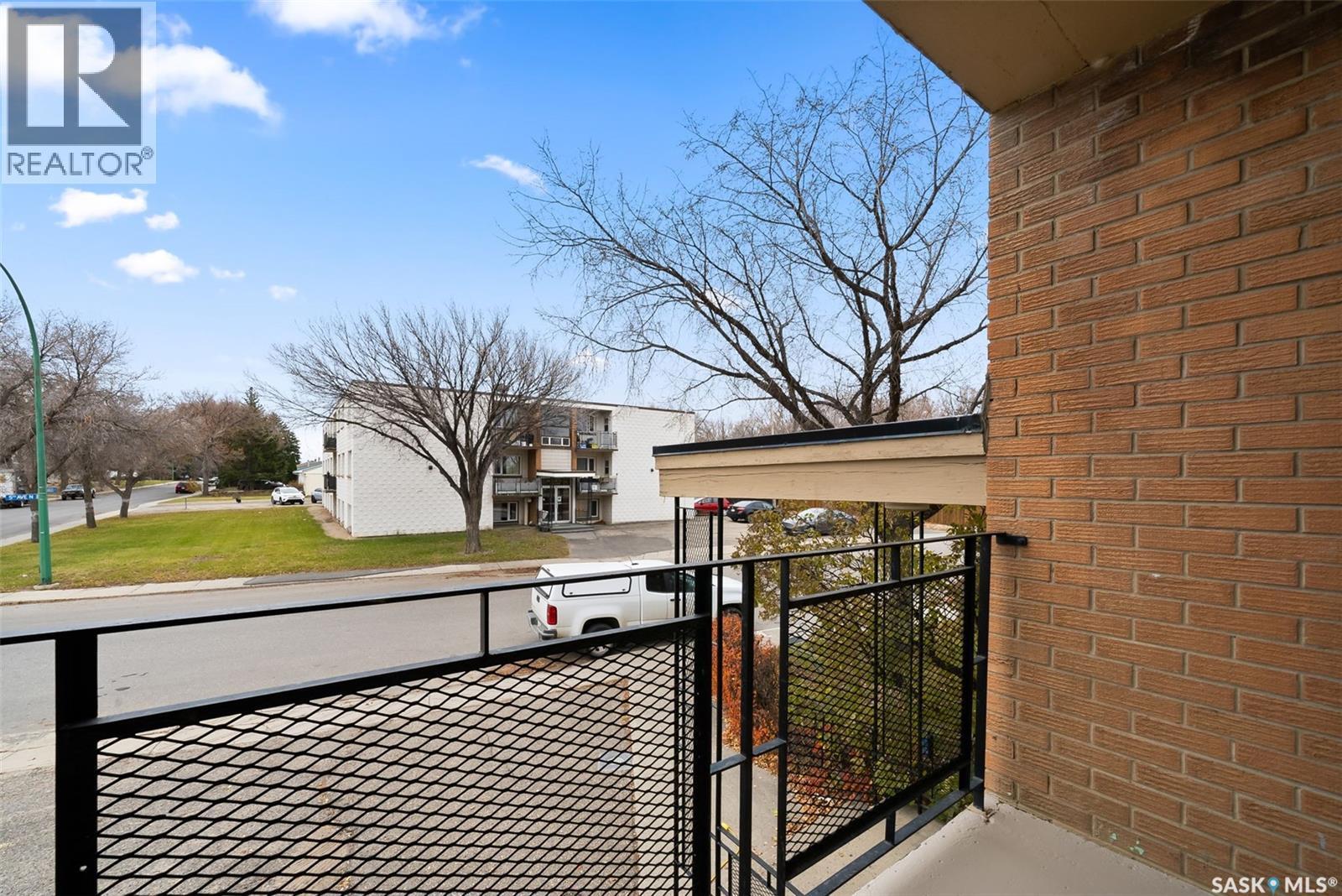 9 2620 5Th Avenue N, Regina, SK - Outdoor With Exterior