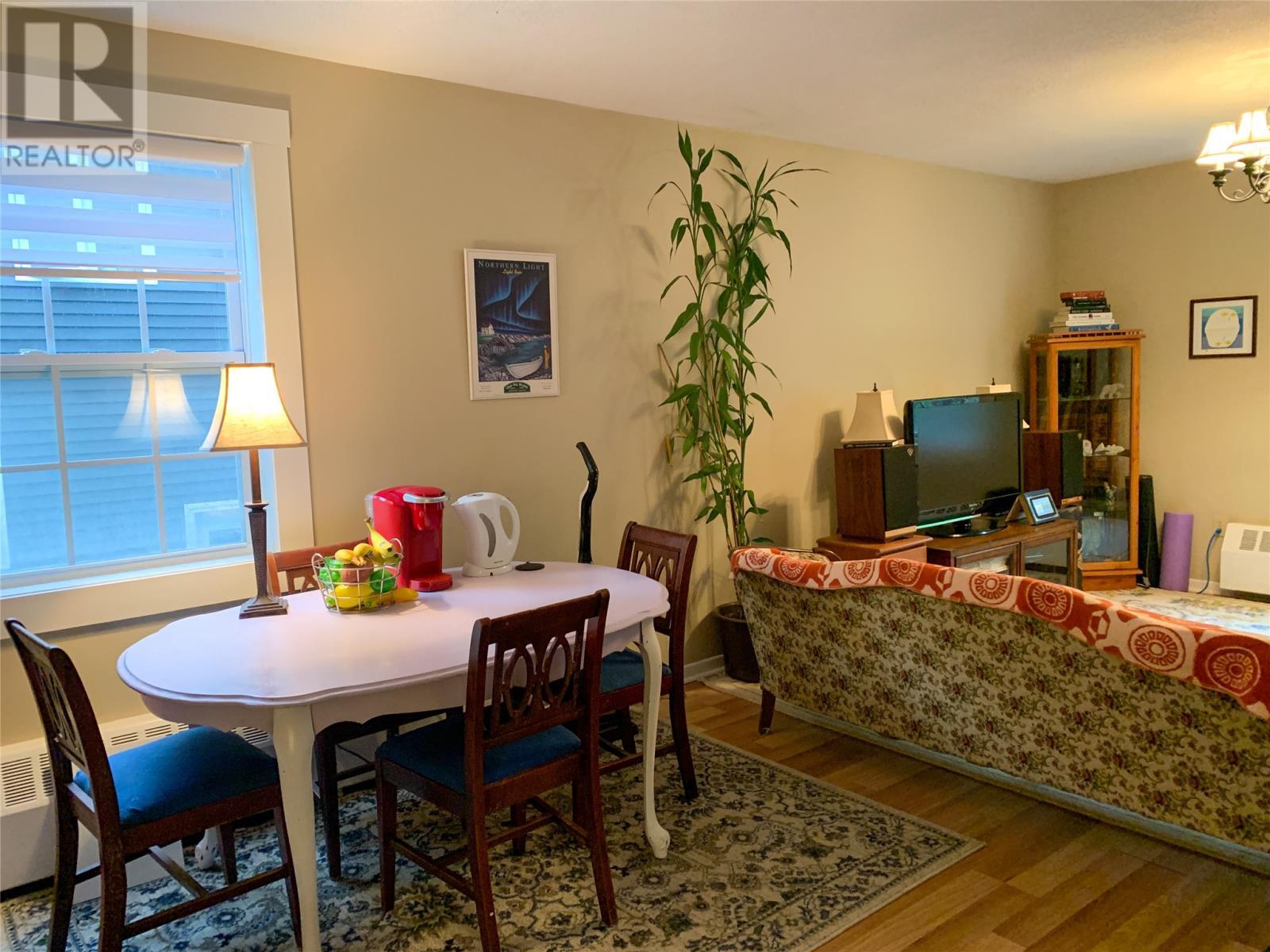 66 West Valley Road, Corner Brook, NL - Indoor Photo Showing Dining Room