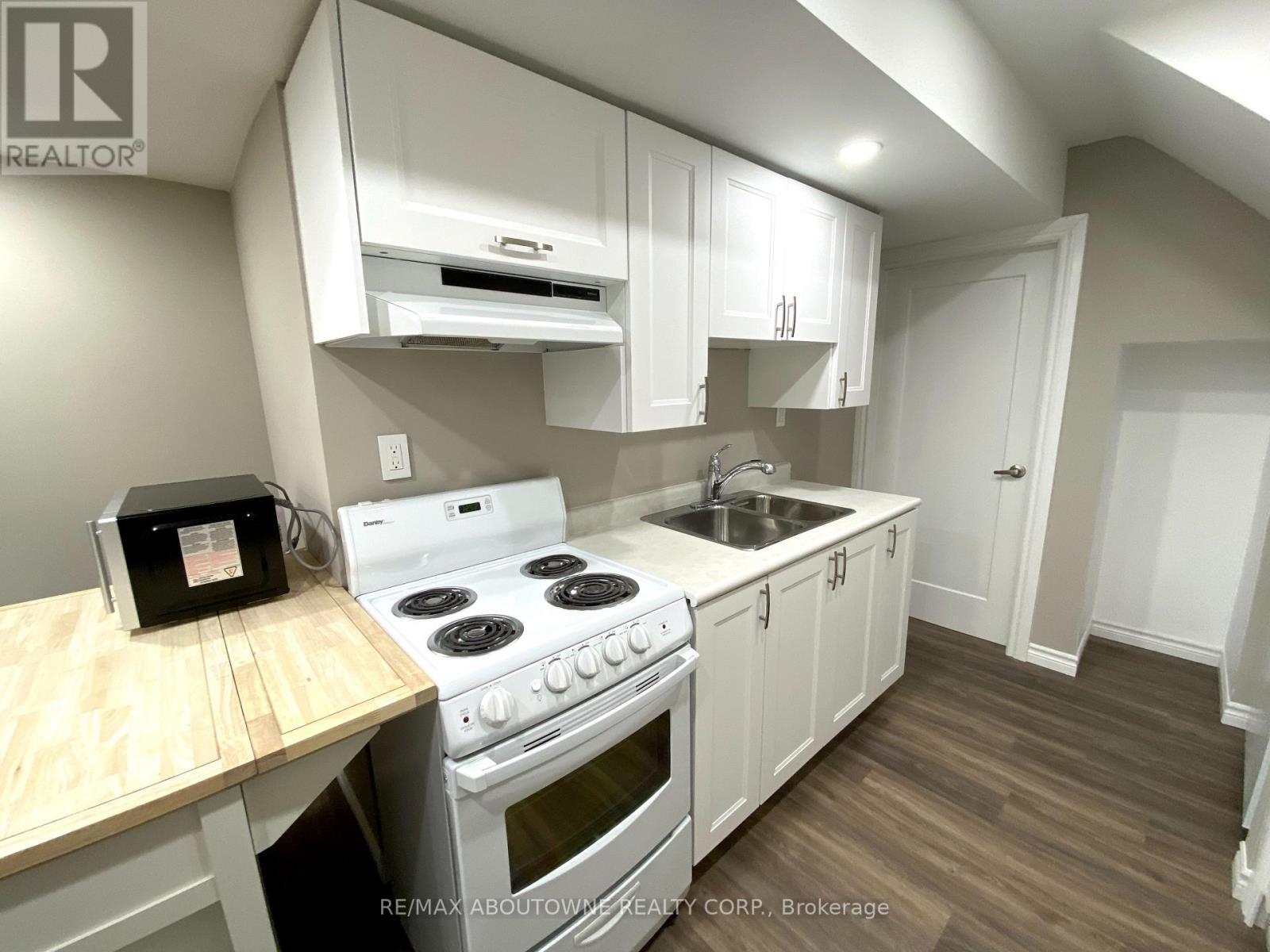 Bsmt - 4640 Doug Wright Drive, Burlington, ON