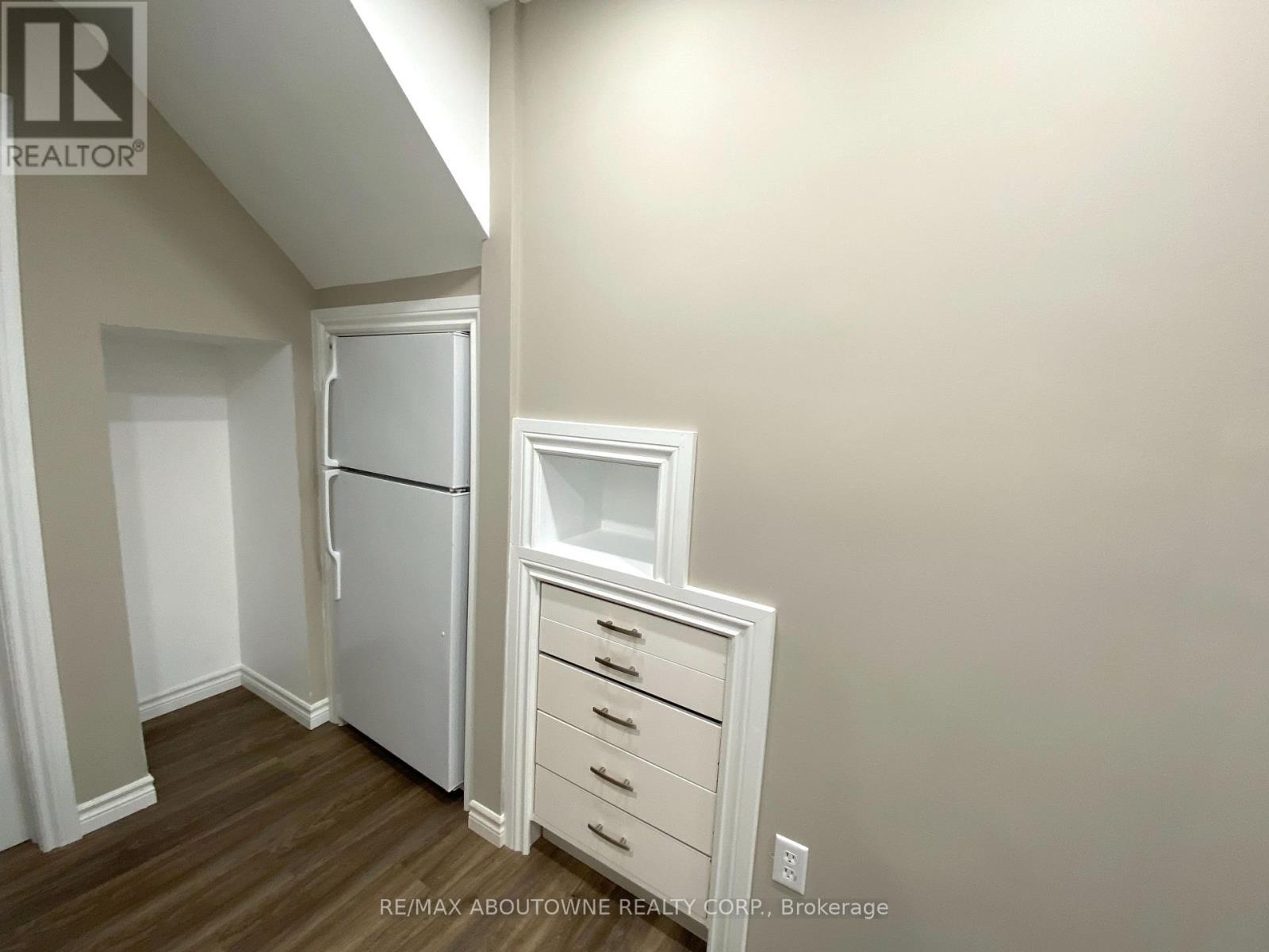 Bsmt - 4640 Doug Wright Drive, Burlington, ON