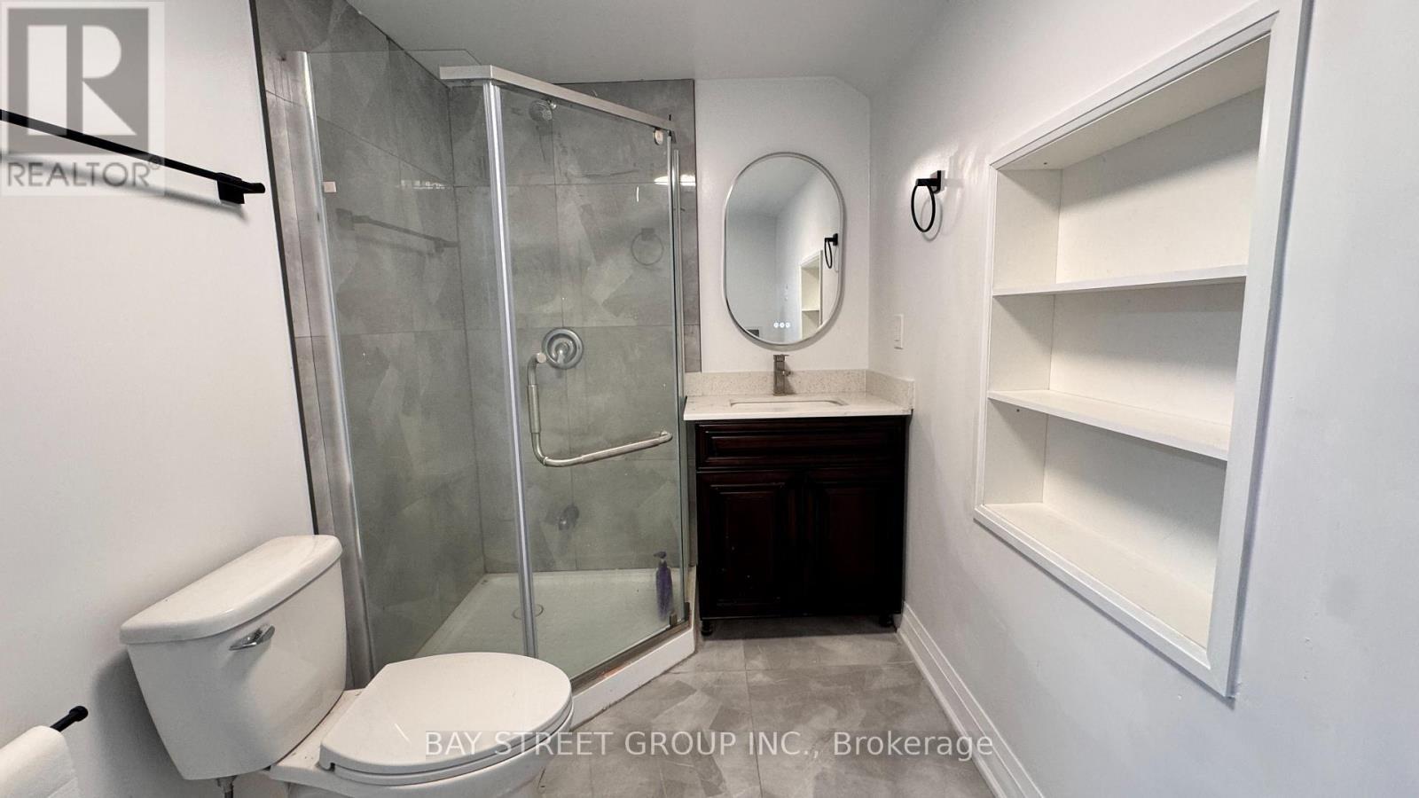 Unit C - 5731 Stanley Avenue, Niagara Falls, ON - Indoor Photo Showing Bathroom
