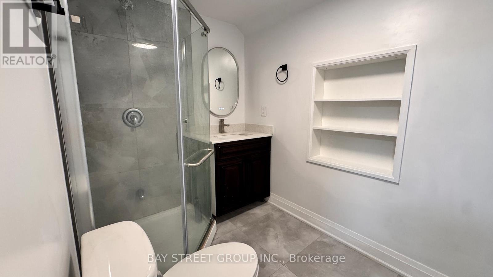 Unit C - 5731 Stanley Avenue, Niagara Falls, ON - Indoor Photo Showing Bathroom