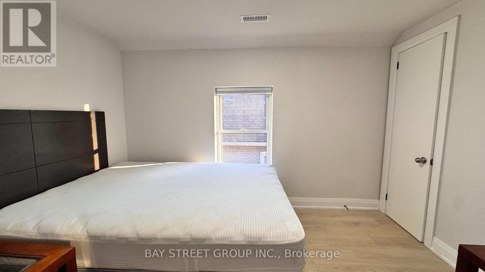 Unit C - 5731 Stanley Avenue, Niagara Falls, ON - Indoor Photo Showing Bedroom