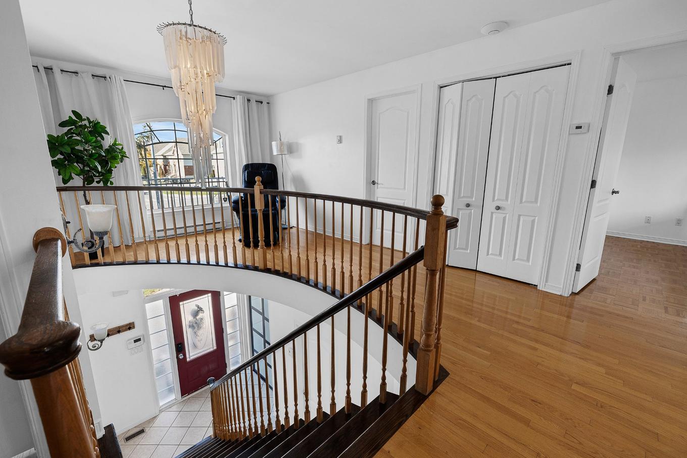Staircase - 8235 Av. Oceanie, Brossard, QC - Indoor Photo Showing Other Room