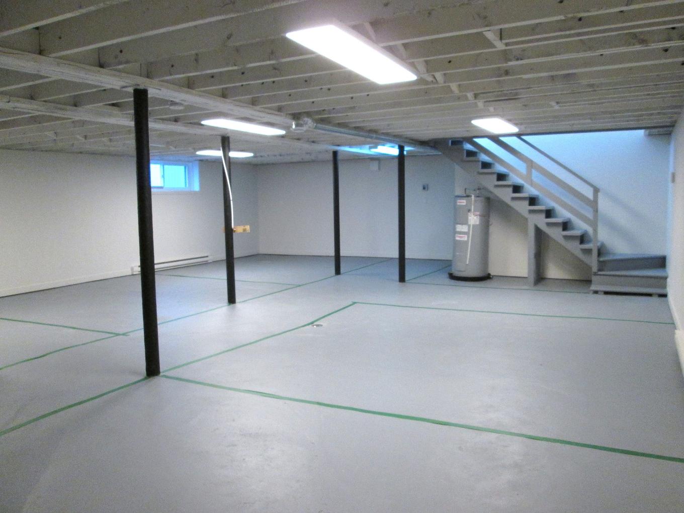 Basement - 1679 Boul. St-Antoine, Saint-Jérôme, QC - Indoor Photo Showing Other Room