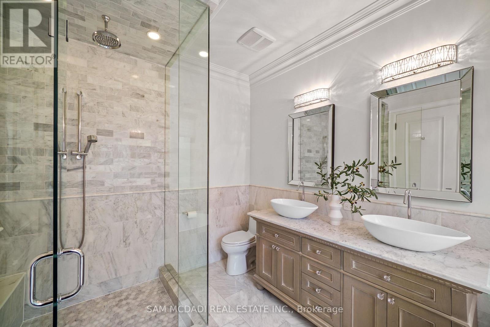 190 Maplewood Road, Mississauga, ON - Indoor Photo Showing Bathroom