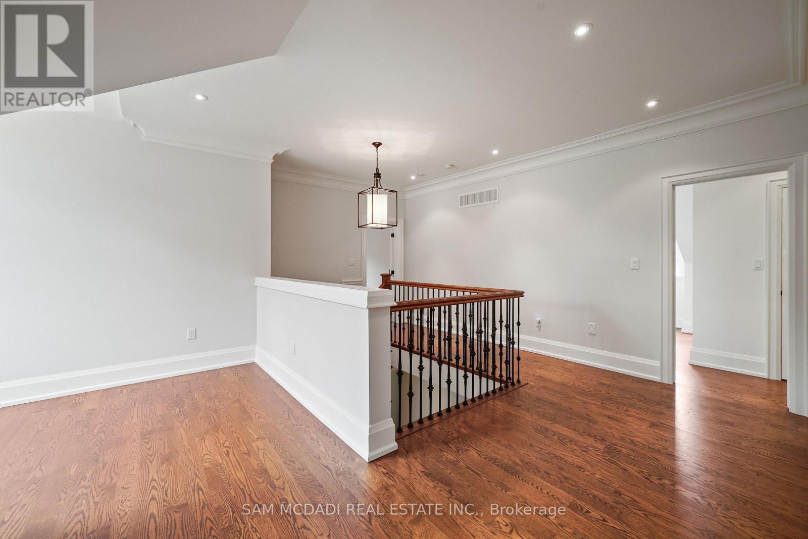 190 Maplewood Road, Mississauga, ON - Indoor Photo Showing Other Room