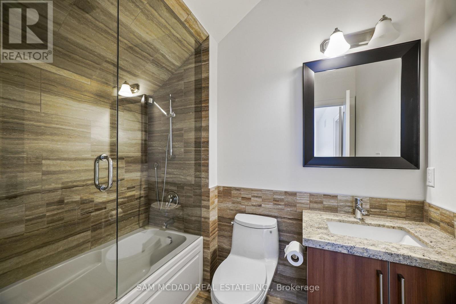190 Maplewood Road, Mississauga, ON - Indoor Photo Showing Bathroom