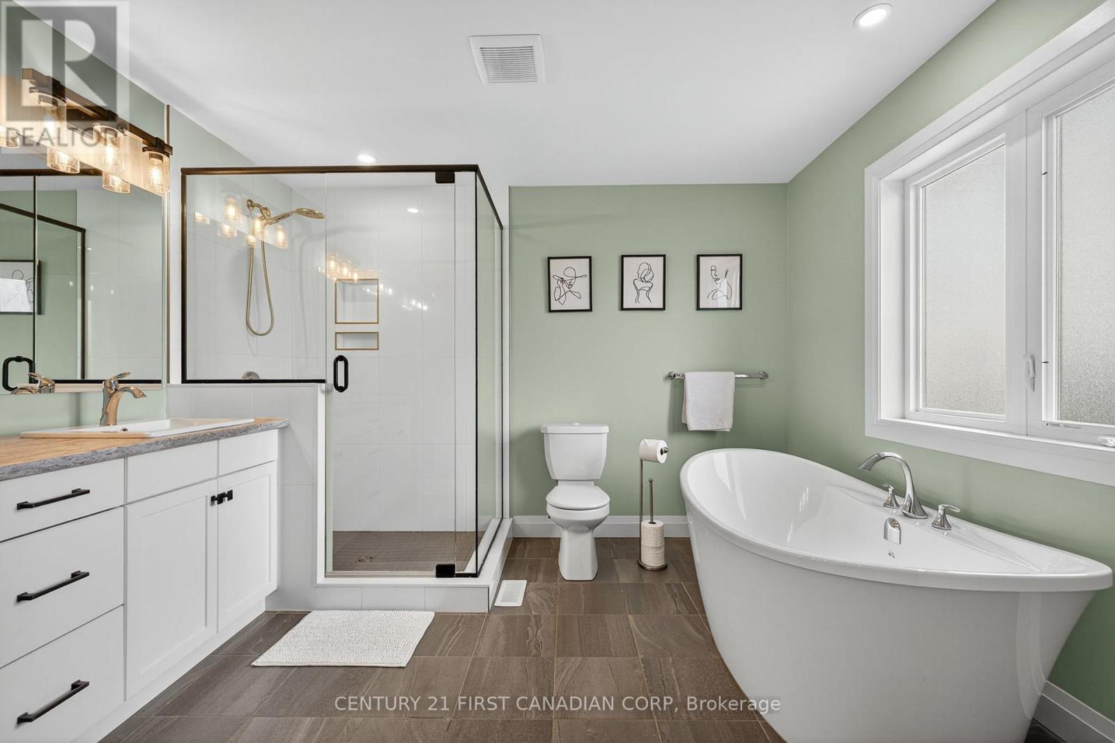 99 Thames Springs Crescent, Zorra (Thamesford), ON - Indoor Photo Showing Bathroom