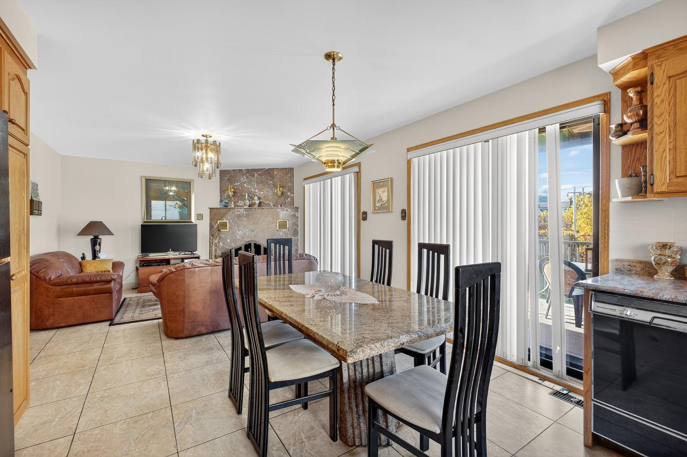 Dining room - 6793 Ch. Baily, Côte-Saint-Luc, QC - Indoor Photo Showing Dining Room