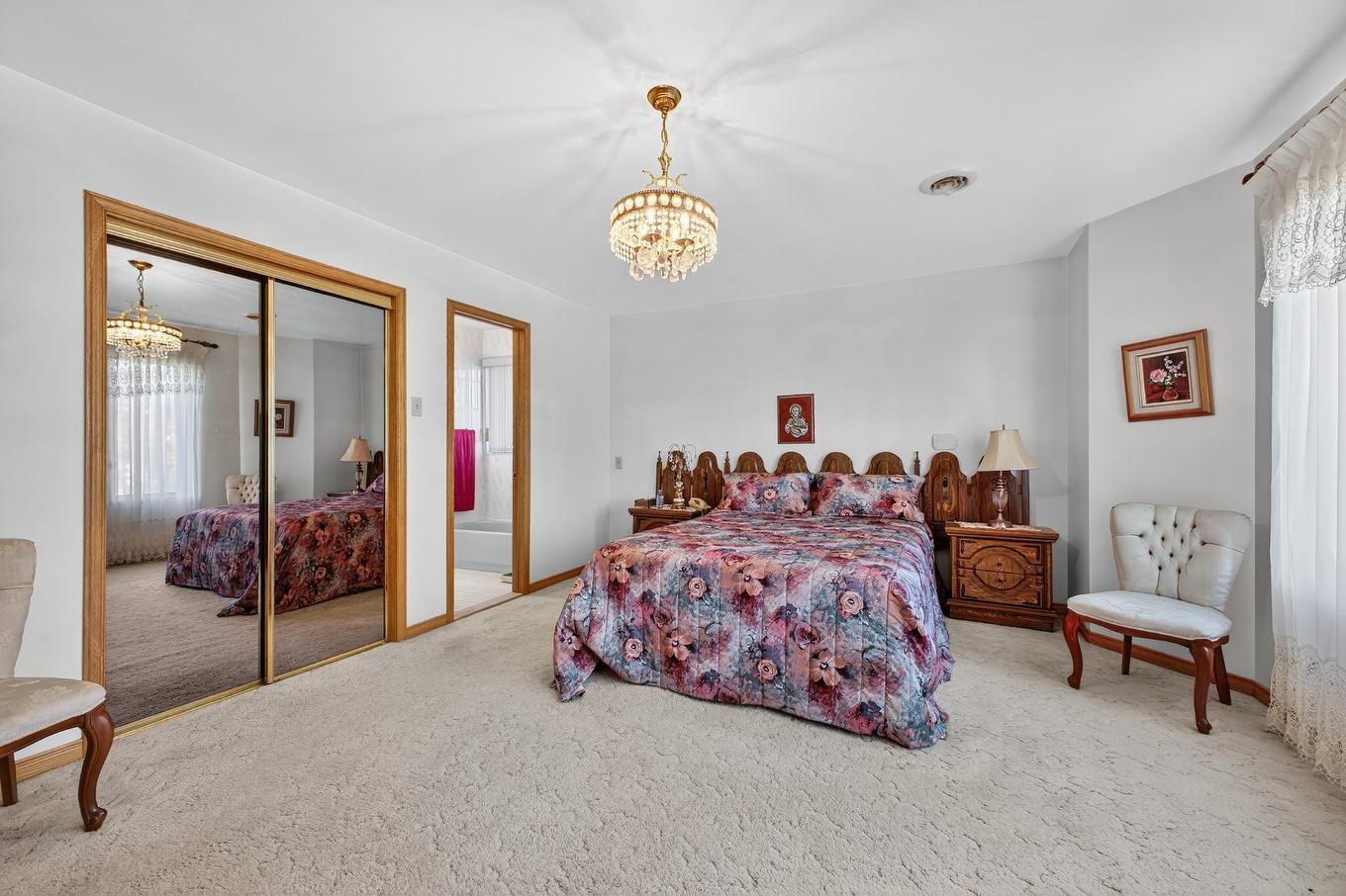 Primary bedroom - 6793 Ch. Baily, Côte-Saint-Luc, QC - Indoor Photo Showing Bedroom