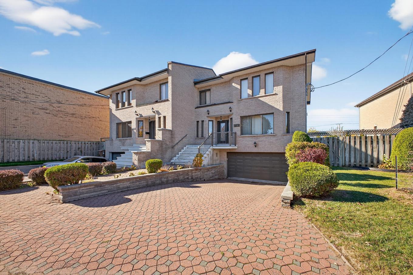 Frontage - 6793 Ch. Baily, Côte-Saint-Luc, QC - Outdoor