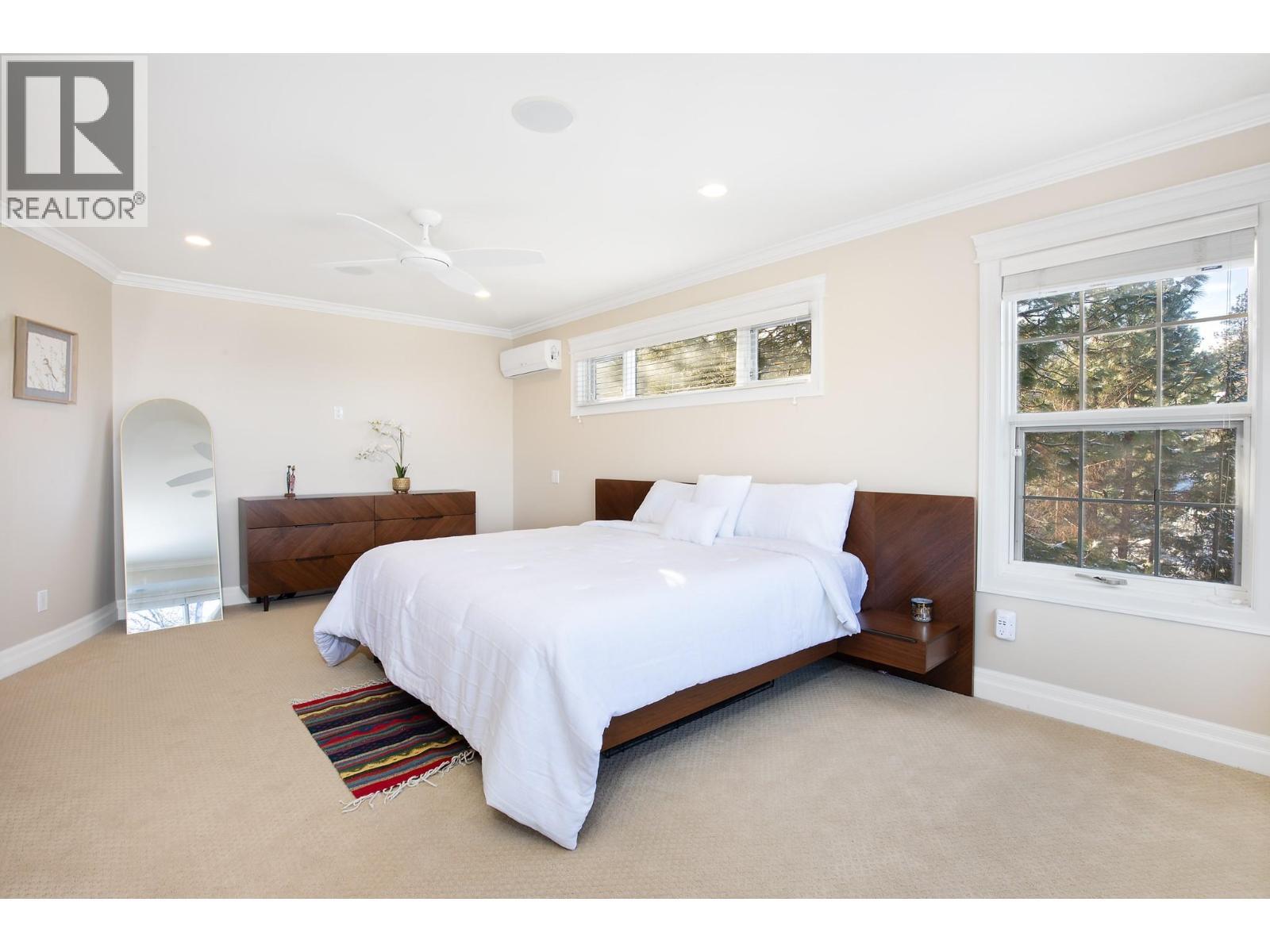 1978 High Schylea Drive, Kamloops, BC - Indoor Photo Showing Bedroom