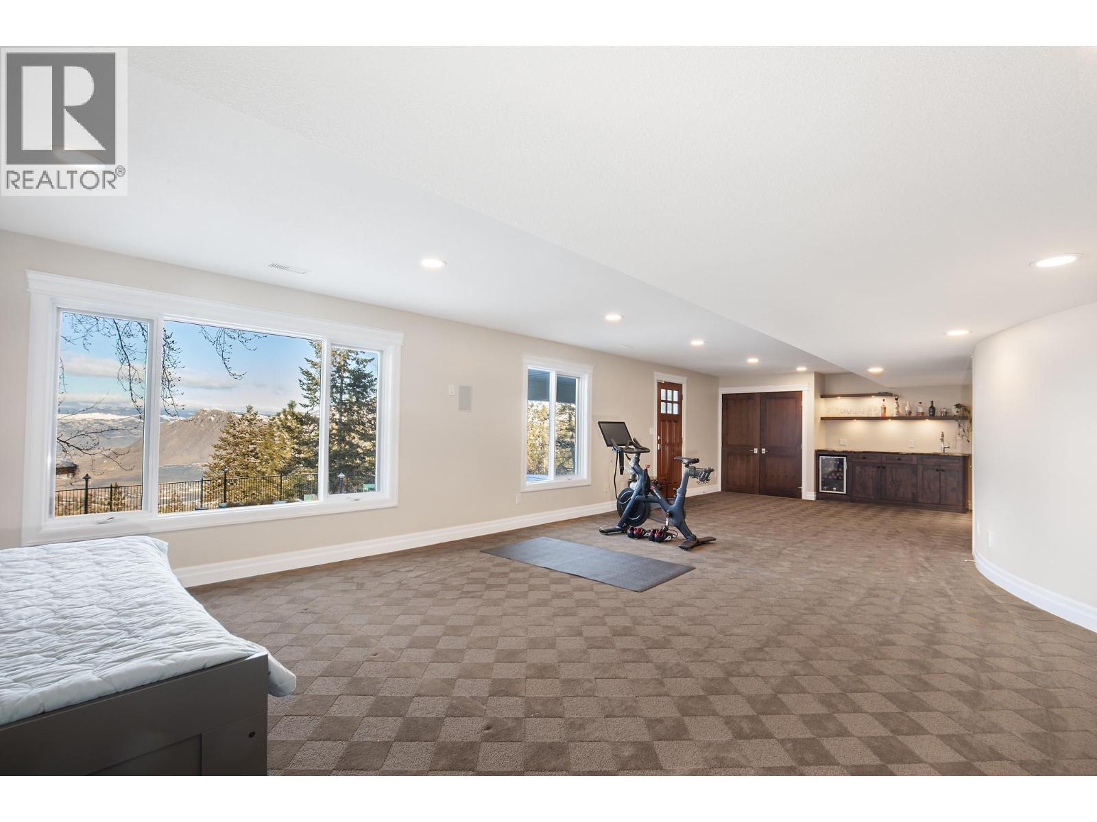 1978 High Schylea Drive, Kamloops, BC - Indoor