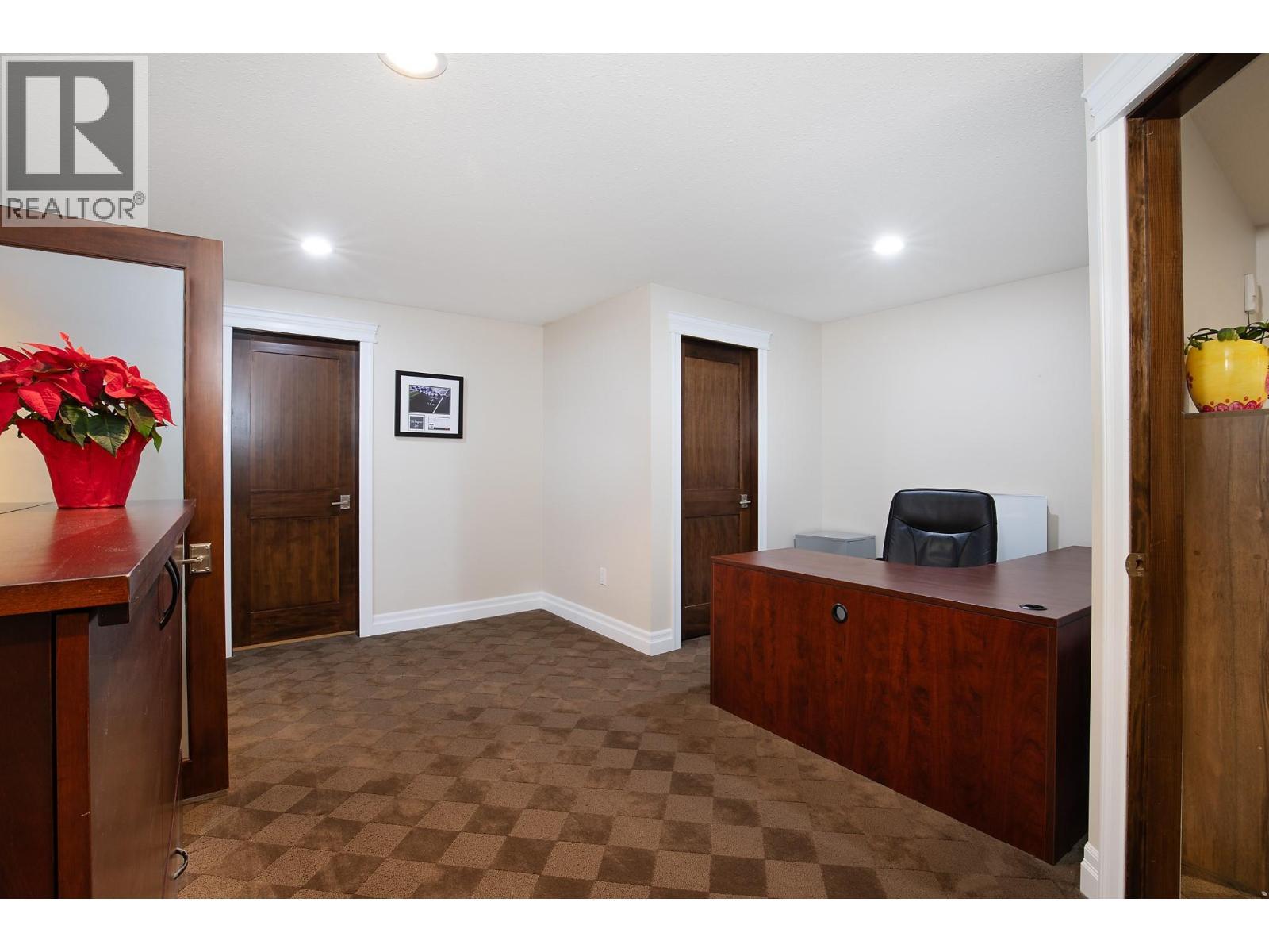 1978 High Schylea Drive, Kamloops, BC - Indoor