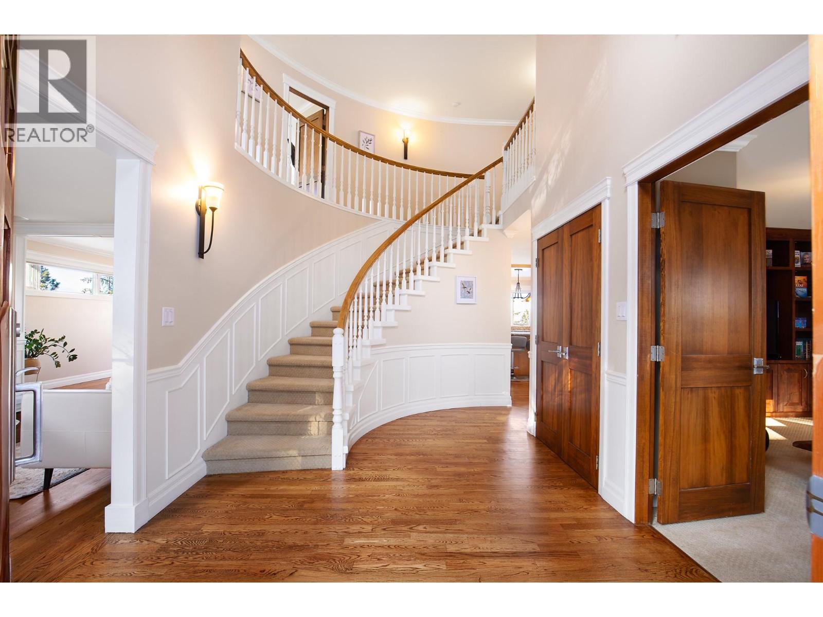 1978 High Schylea Drive, Kamloops, BC - Indoor Photo Showing Other Room